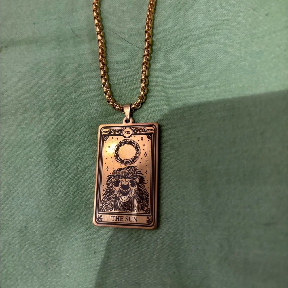 THE SUN! TARO CARD NECKLACE